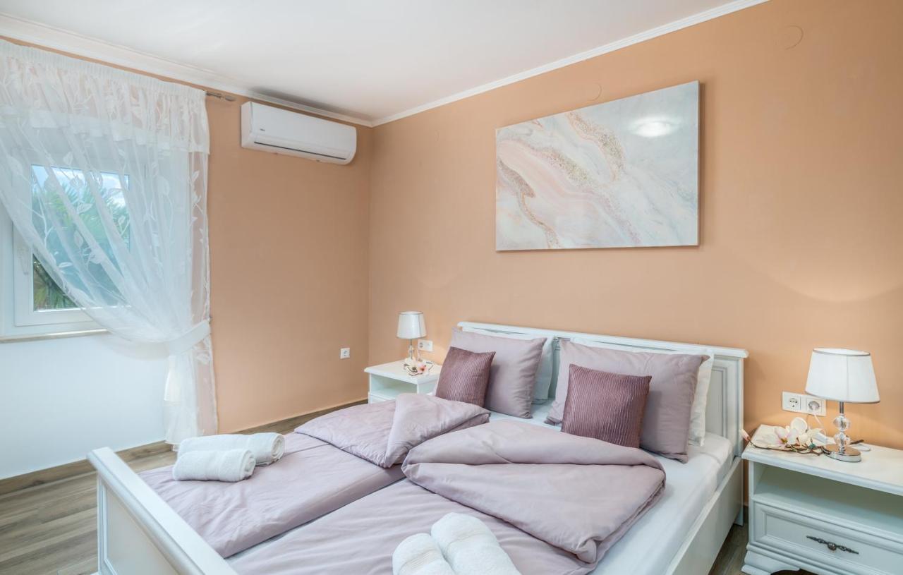 Holiday House Serenity Malinska Dış mekan fotoğraf