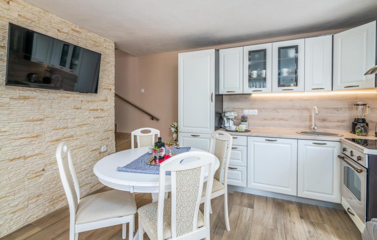 Holiday House Serenity Malinska Dış mekan fotoğraf